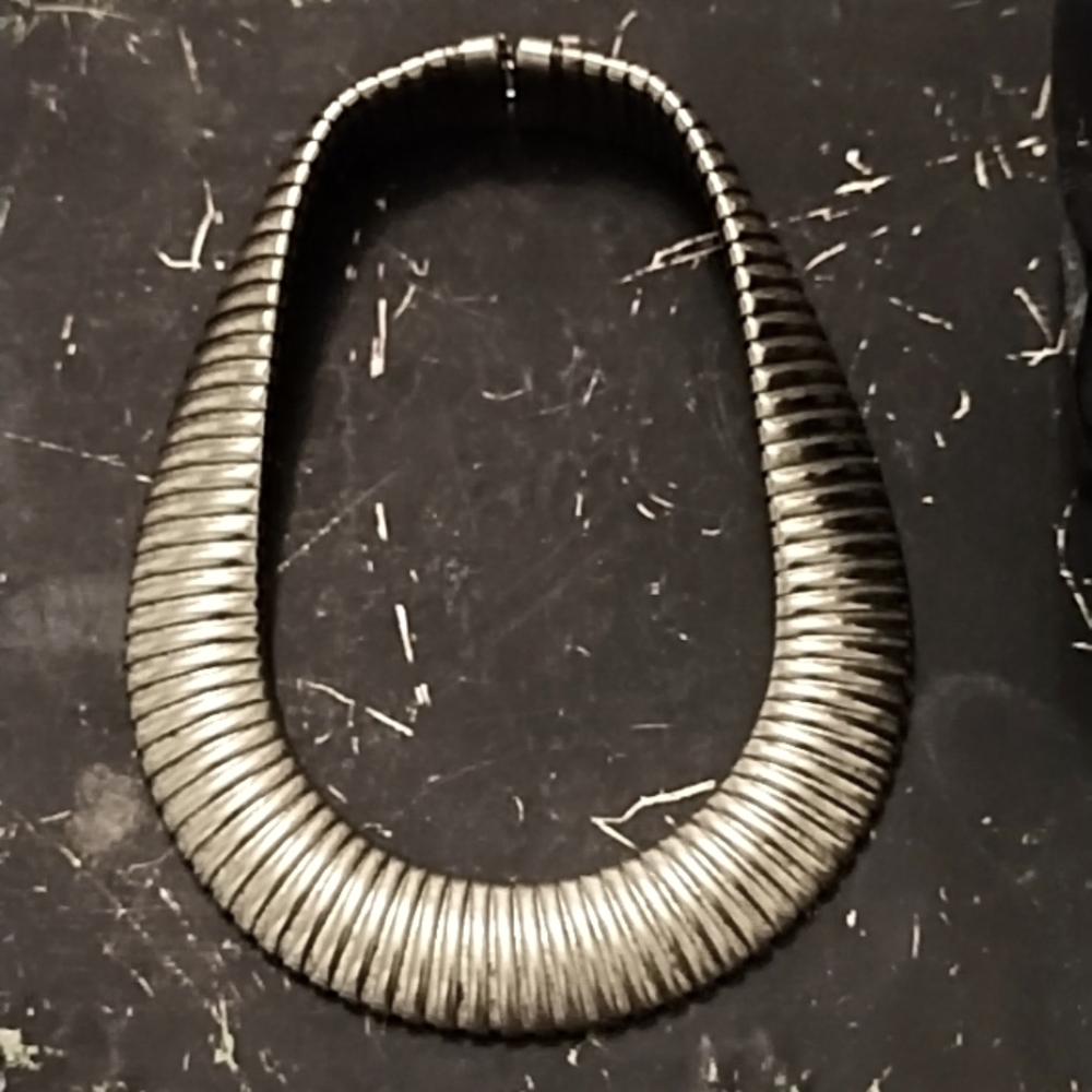 Vintage choker